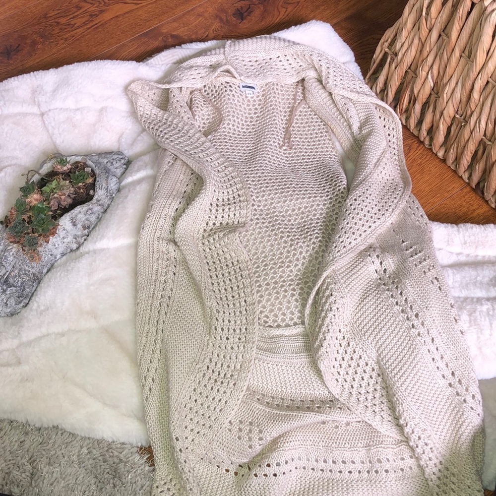 Crocheted Sleeveless Cardigan